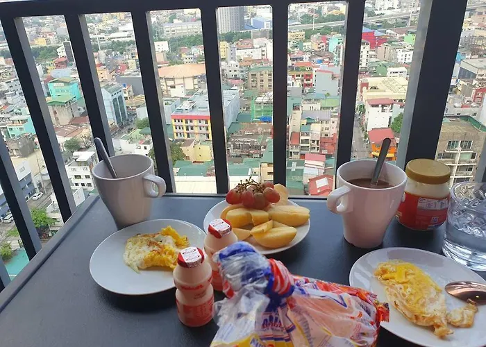 Red Makati-cozy Unit With Balcony Apartment Manila